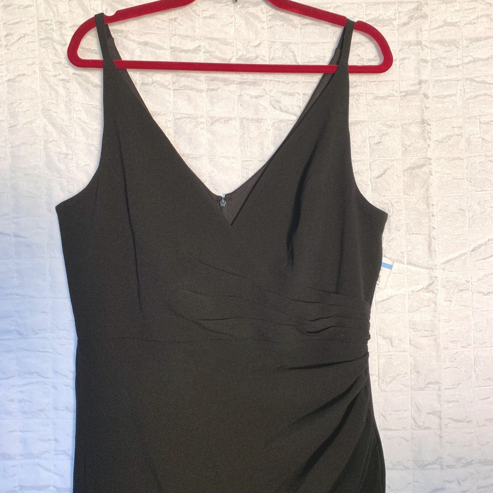 Dress The Population size XL Jordan Black Maxi Gown V-Neck Ruched NWT - Picture 11 of 11